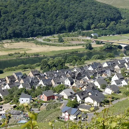 Moselblick Mit Kostenfreien Oepnv-ticket *