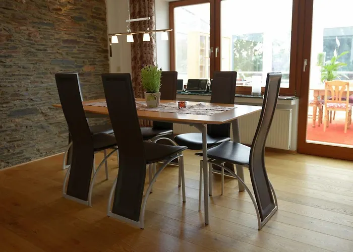 Moselblick Mit Kostenfreien Oepnv-ticket * Uerzig